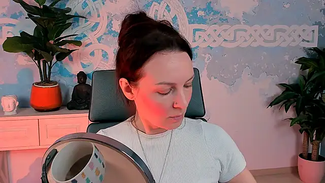 VandaRossi online show from September 15, 10:04 am