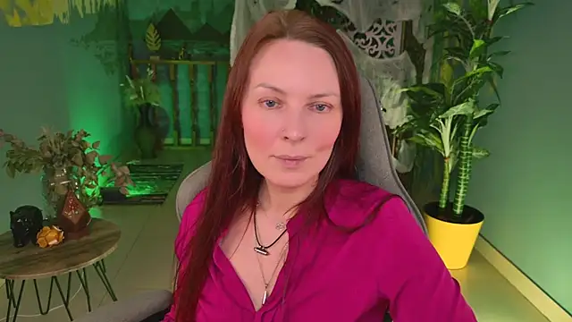 VandaRossi online show from October 31, 5:08 am