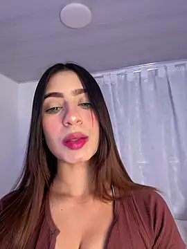 Snapshot of samantha_evans2 chatting on February 26, 4:14 am samantha evans2 online show from February 26, 4:14 am