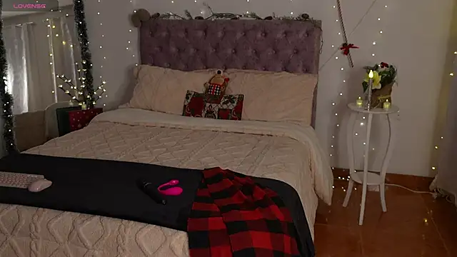 samantha evans2 online show from December 18, 11:44 pm