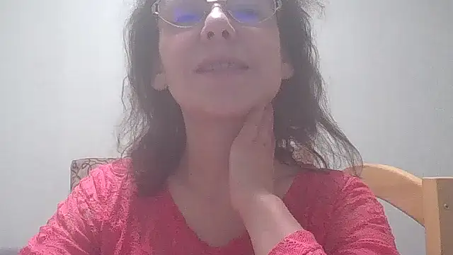 Snapshot of HollyJewel chatting on December 19, 4:46 pm HollyJewel online show from December 19, 4:46 pm
