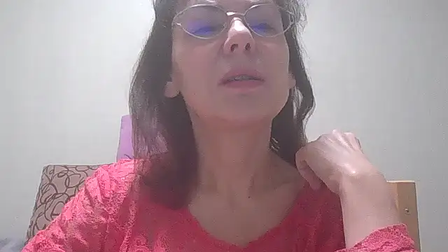 Snapshot of HollyJewel chatting on February 11, 5:40 pm HollyJewel online show from February 11, 5:40 pm