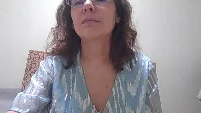 HollyJewel online show from March 1, 5:48 pm