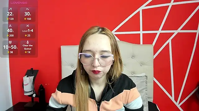 Snapshot of Liaroberts1 chatting on January 15, 12:04 pm Liaroberts1 online show from January 15, 12:04 pm