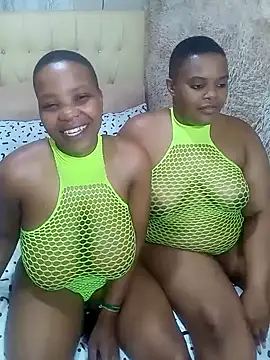 Snapshot of Xxxsluts chatting on January 4, 8:48 pm Xxxsluts online show from January 4, 8:48 pm