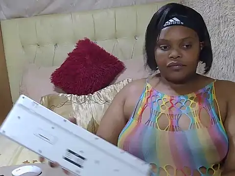 Snapshot of Xxxsluts chatting on October 6, 11:29 am Xxxsluts online show from October 6, 11:29 am