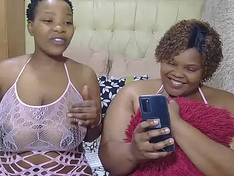 Snapshot of Xxxsluts chatting on October 12, 5:39 am Xxxsluts online show from October 12, 5:39 am