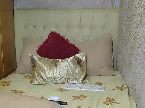 Snapshot of Xxxsluts chatting on November 15, 4:43 am Xxxsluts online show from November 15, 4:43 am