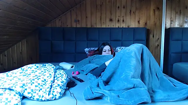 BoeseMoni1998 online show from February 18, 12:17 pm