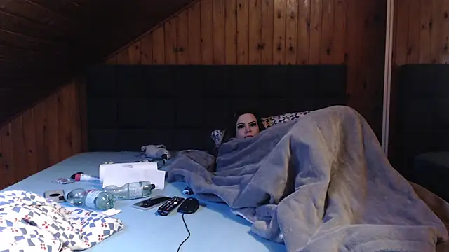 BoeseMoni1998 online show from March 15, 4:54 pm