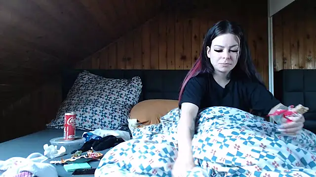 BoeseMoni1998 online show from February 28, 9:32 am