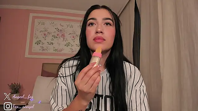 angeel fox online show from January 16, 1:16 am