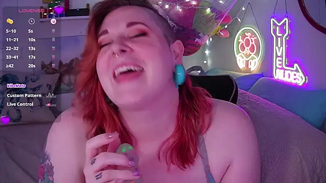 opalreigning online show from January 4, 10:05 am