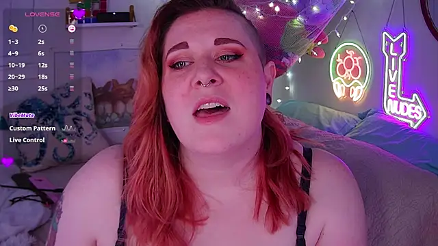 opalreigning online show from March 7, 8:34 am