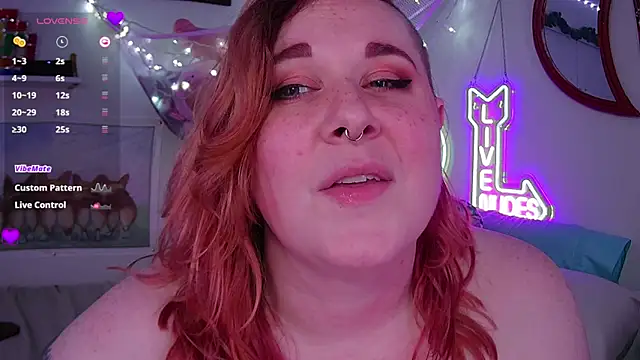 opalreigning online show from March 10, 11:53 am