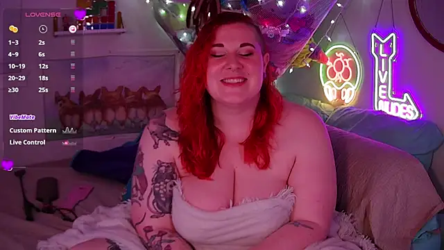 opalreigning online show from September 14, 7:40 am