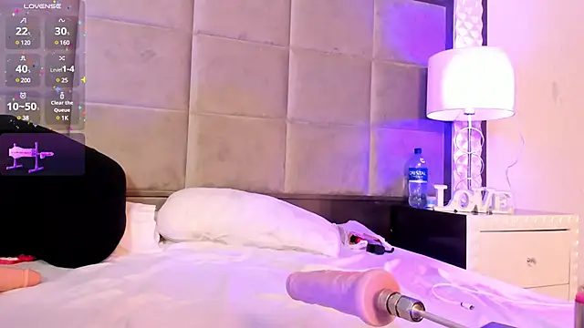 GinaParker  online show from December 21, 3:14 am