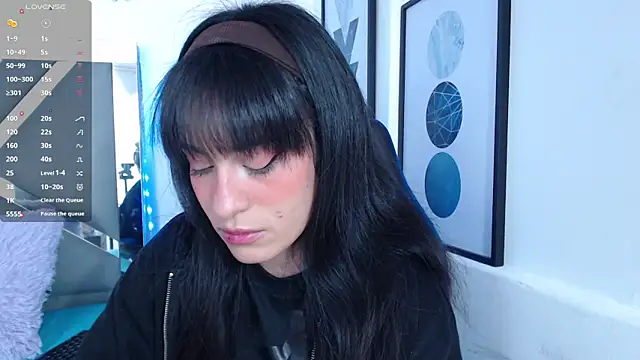 ZaraDames  online show from February 6, 5:25 am