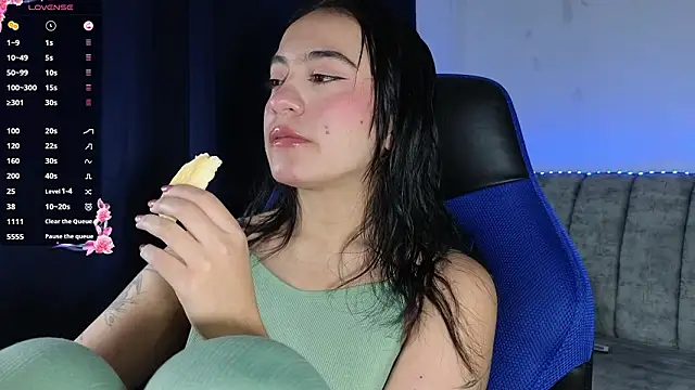 ZaraDames  online show from March 14, 2:28 am