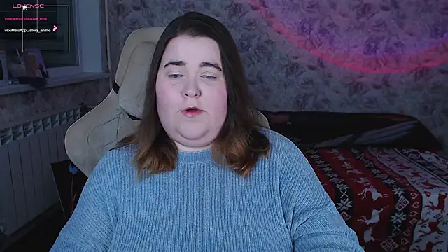 Estelle Hicks online show from November 28, 6:10 pm