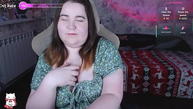 Estelle Hicks online show from February 12, 6:36 pm