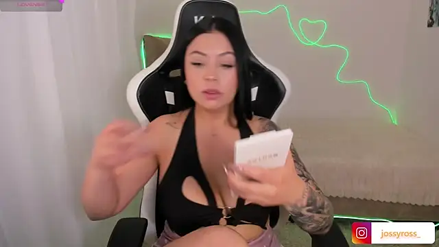 Victoryyy  online show from September 26, 7:18 pm