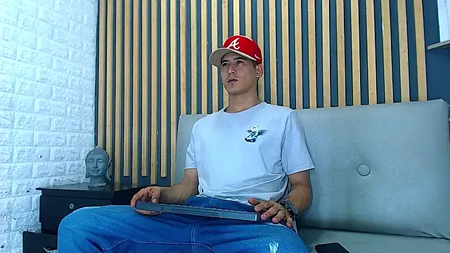 Snapshot of Jhonn_Rhyss chatting on January 24, 2:39 am Jhonn Rhyss online show from January 24, 2:39 am