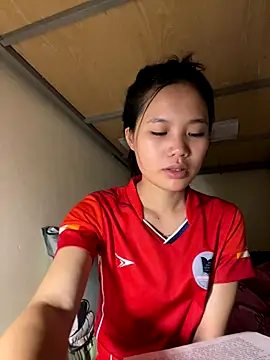 Snapshot of Be-MyMy chatting on December 1, 12:04 am Be-MyMy online show from December 1, 12:04 am