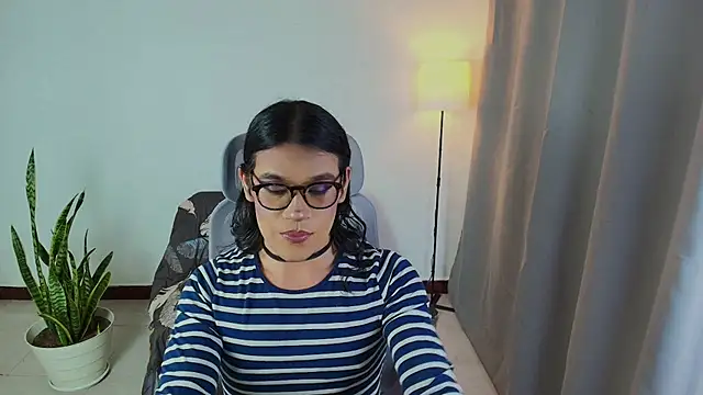 Snapshot of vitta_alfayed chatting on October 28, 11:18 pm vitta alfayed online show from October 28, 11:18 pm