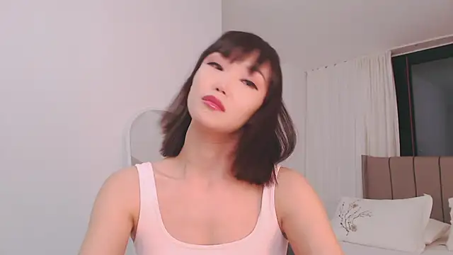 Snapshot of TumiLio chatting on December 17, 3:49 pm TumiLio online show from December 17, 3:49 pm