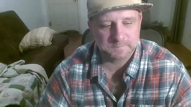 poundyouout69 online show from February 12, 8:37 pm