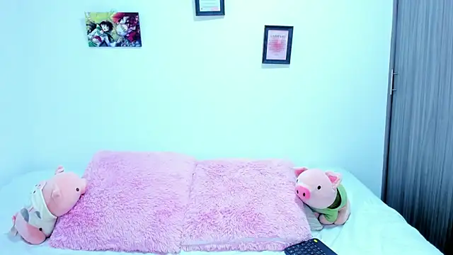 Agataowens online show from February 6, 1:32 am