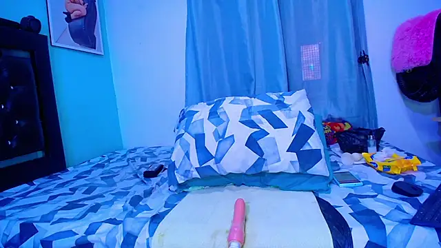 Snapshot of cristinapuerta- chatting on January 28, 7:53 pm cristinapuerta- online show from January 28, 7:53 pm