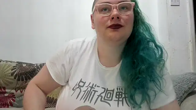 Snapshot of Bustycurves chatting on July 10, 10:45 pm Bustycurves online show from July 10, 10:45 pm