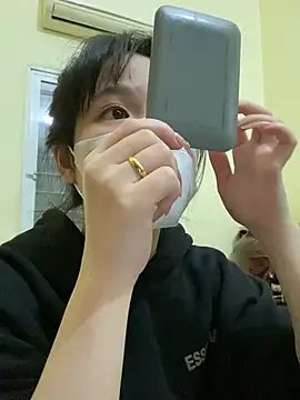 Snapshot of minmin2kk5 chatting on February 5, 6:56 am minmin2kk5 online show from February 5, 6:56 am