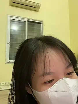 Snapshot of minmin2kk5 chatting on February 6, 6:29 am minmin2kk5 online show from February 6, 6:29 am