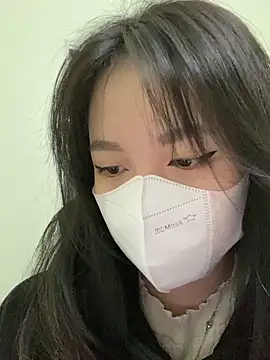 Snapshot of minmin2kk5 chatting on February 10, 1:14 am minmin2kk5 online show from February 10, 1:14 am