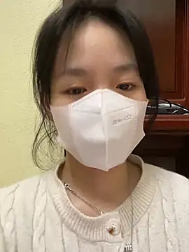 Snapshot of minmin2kk5 chatting on February 13, 3:35 pm minmin2kk5 online show from February 13, 3:35 pm