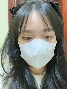 Snapshot of minmin2kk5 chatting on February 15, 2:33 pm minmin2kk5 online show from February 15, 2:33 pm