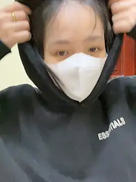 Snapshot of minmin2kk5 chatting on February 20, 2:24 pm minmin2kk5 online show from February 20, 2:24 pm