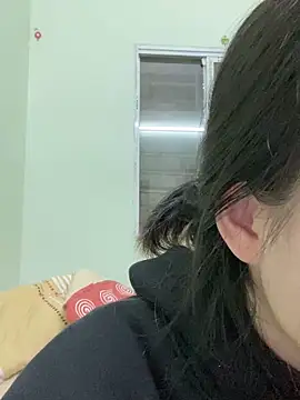 Snapshot of minmin2kk5 chatting on February 27, 12:32 am minmin2kk5 online show from February 27, 12:32 am