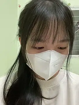 Snapshot of minmin2kk5 chatting on March 18, 1:10 am minmin2kk5 online show from March 18, 1:10 am