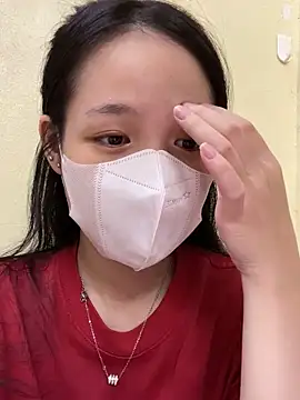 Snapshot of minmin2kk5 chatting on October 5, 1:42 pm minmin2kk5 online show from October 5, 1:42 pm