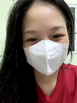 Snapshot of minmin2kk5 chatting on October 6, 1:47 am minmin2kk5 online show from October 6, 1:47 am