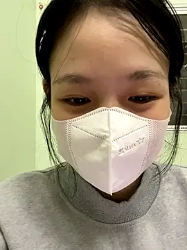 Snapshot of minmin2kk5 chatting on October 22, 6:35 am minmin2kk5 online show from October 22, 6:35 am