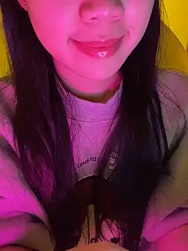 Snapshot of minmin2kk5 chatting on November 7, 1:38 am minmin2kk5 online show from November 7, 1:38 am