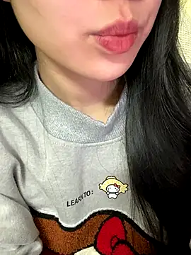 Snapshot of minmin2kk5 chatting on November 23, 4:07 pm minmin2kk5 online show from November 23, 4:07 pm