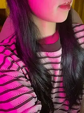 Snapshot of minmin2kk5 chatting on November 30, 2:43 pm minmin2kk5 online show from November 30, 2:43 pm