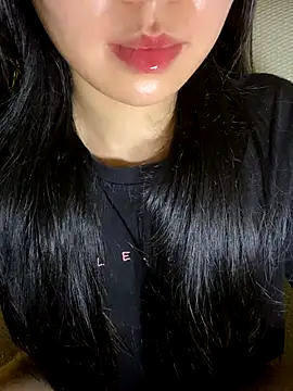 Snapshot of minmin2kk5 chatting on December 2, 1:11 am minmin2kk5 online show from December 2, 1:11 am