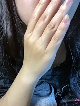 Snapshot of minmin2kk5 chatting on December 4, 2:59 pm minmin2kk5 online show from December 4, 2:59 pm